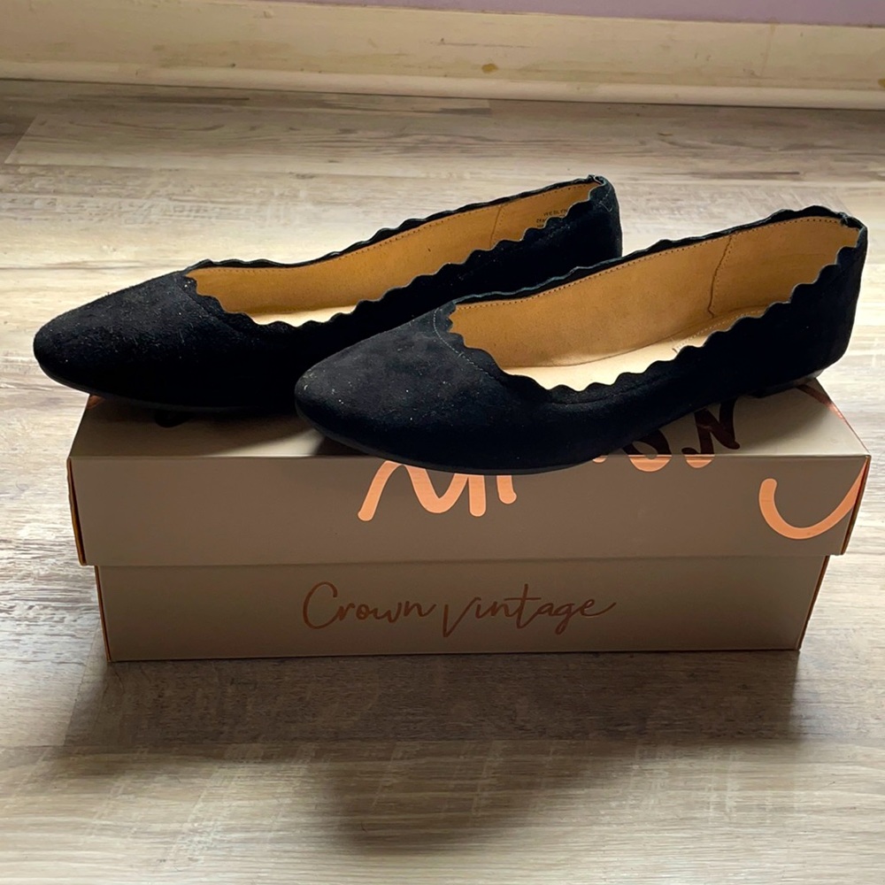 Black flats